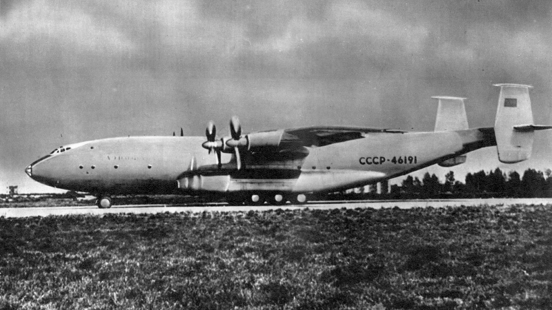 Illustration for article titled Las aeronaves de carga más colosales jamás construidas